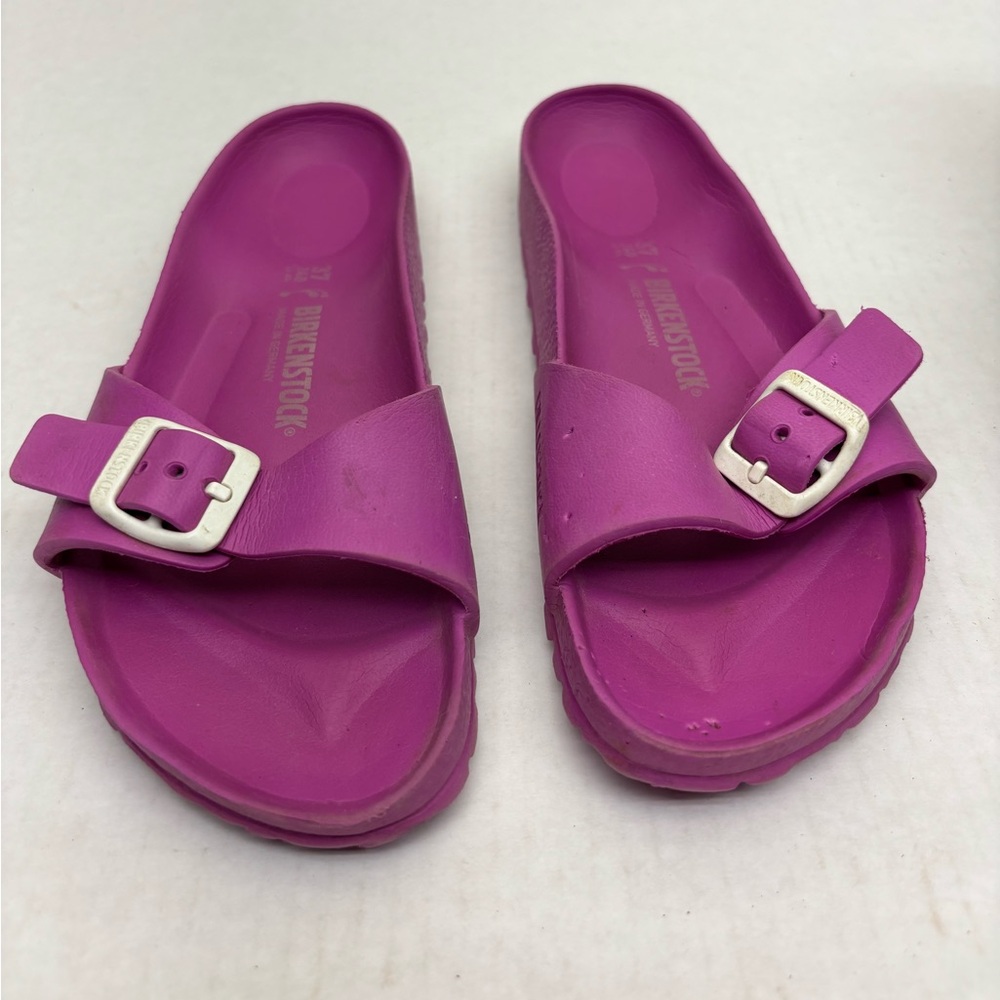 Birkenstock rubber sandals size 6